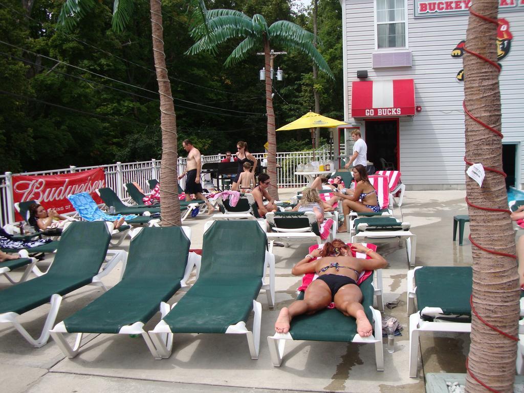 פוט-אין-ביי Bay Lodging Resort מראה חיצוני תמונה